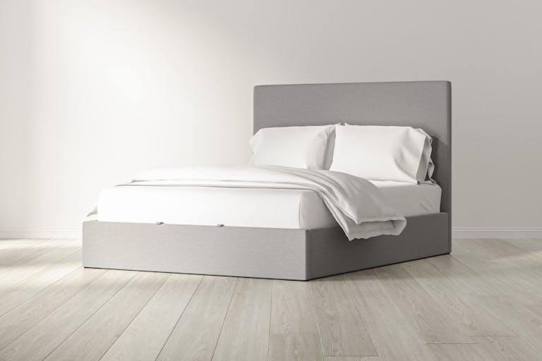 Halle Storage Bed room closed